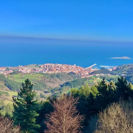 Portu , En El Mismo Puerto Апартаменты Бермео