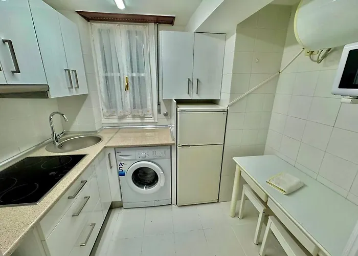 Portu , En El Mismo Puerto بيرميو